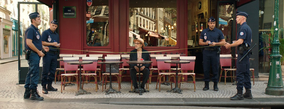 El ⚡️primer estreno del año⚡️ de INTERIOR XIII ya está aquí:

𝐃𝐄 𝐑𝐄𝐏𝐄𝐍𝐓𝐄, 𝐄𝐋 𝐏𝐀𝐑𝐀Í𝐒𝐎, una película de Elia Suleiman, con la participación especial de <a href="/GaelGarciaB/">Gael García Bernal</a> 🧳

A partir del 17 de marzo en cines de 🇲🇽
👉🏾 bit.ly/3JxQE8X