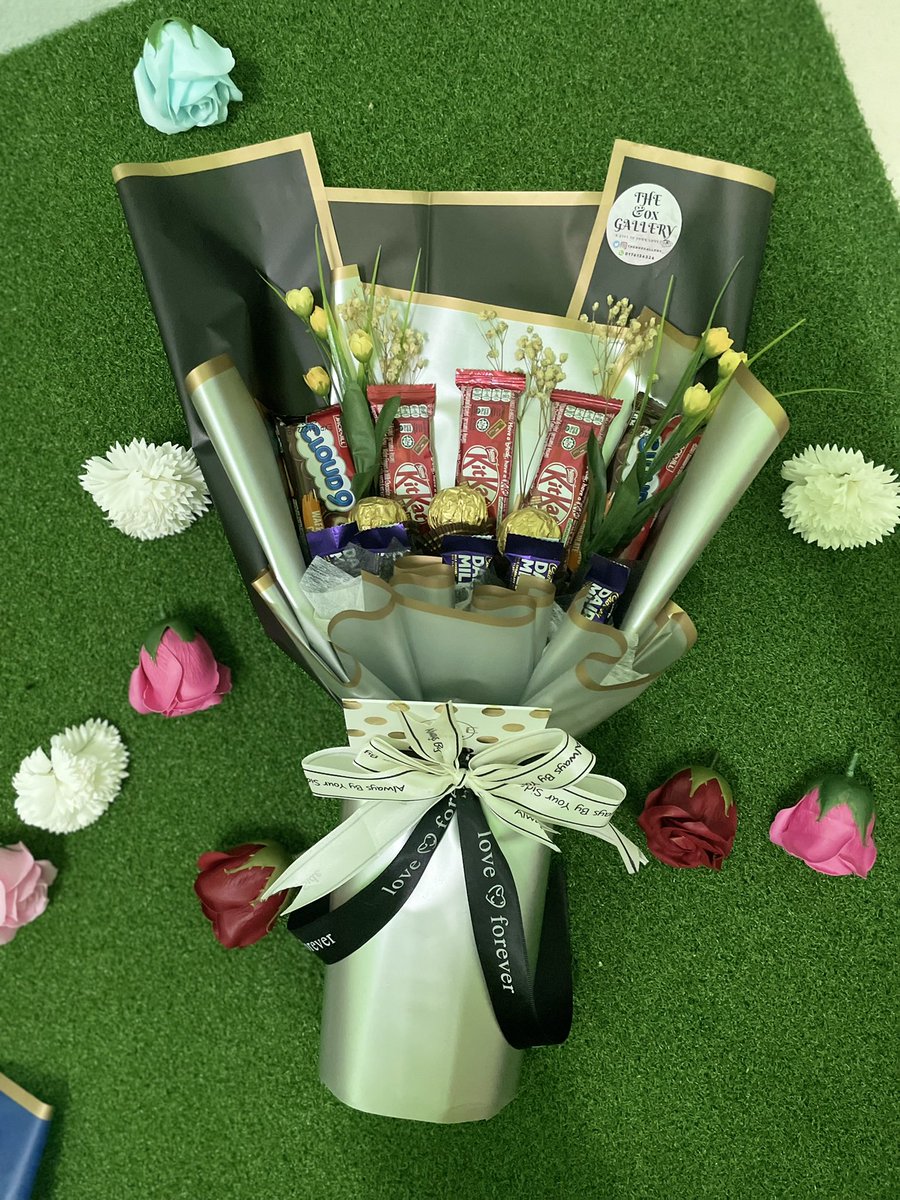 Theboxgallery_'s tweet photo. The order is for special one ❤️

https://t.co/9Wvck2uln2 https://t.co/8w5Ld3FCAR