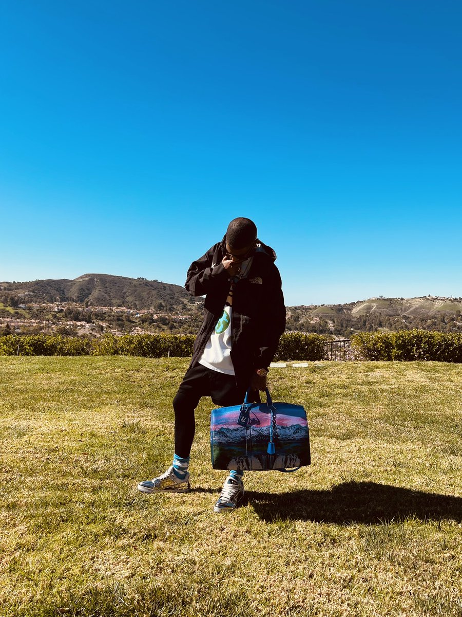 KiDCuDi's tweet photo. https://t.co/tyjvXexu2n