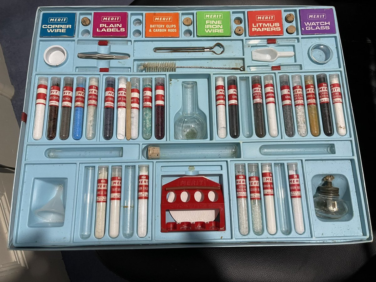 physicus's tweet image. Getting nostalgic in my old age.  Picked this up from British Heart Foundation on eBay.  Merit chemistry set from around 1970.   Looks completely unused.