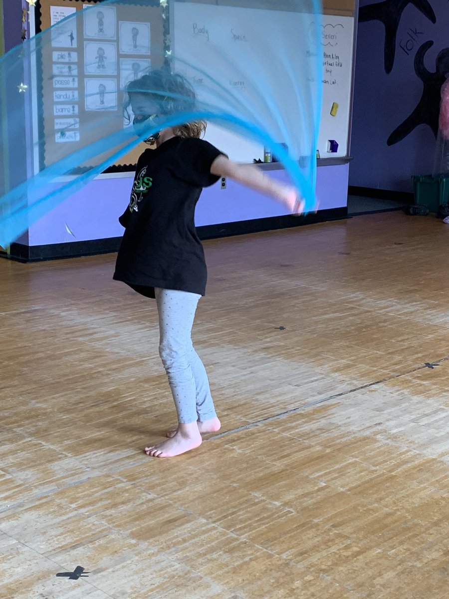 christi_seneri's tweet photo. Intro to Modern Dance 2nd and 3rd graders have been learning about the late great choreographer Alvin Ailey. Today they created their own dances to ‘Wade in the Water’. My students inspire me! #myrevelations @AlvinAiley2 #hunterdance @HunterPrincipal https://t.co/mWOhVFfi7G