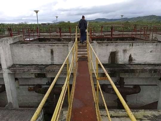YuryCastaedaCa1's tweet photo. Especialistas de la OSDE Agua y Saneamiento realizan recorrido por la infraestructura de la Empresa. https://t.co/Re5TJ1G7ca