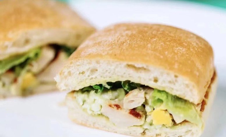 YummyPlan's tweet photo. #get-learndiet ＃McDonald's #gourmet，#Toloseweight，#balanceddiet，McDonald's fat loss menu is here!
Carbs + Protein + Vegetables! Please check your nutrition today~!

Filet-O-Fish 339 calories + vegetable salad 30 calories +Diet Cola 0 calories = 369 calories https://t.co/LNmZsD0Sz6
