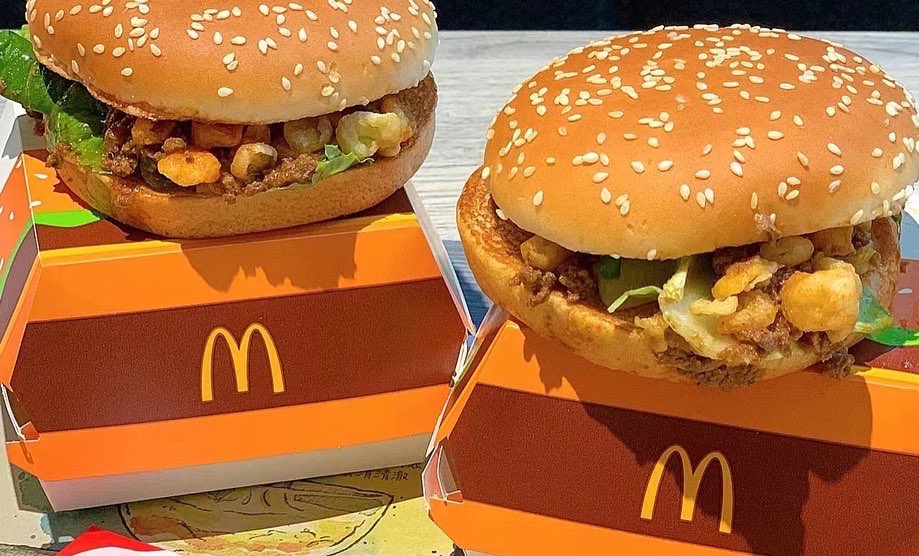 YummyPlan's tweet photo. #get-learndiet ＃McDonald's #gourmet，#Toloseweight，#balanceddiet，McDonald's fat loss menu is here!
Carbs + Protein + Vegetables! Please check your nutrition today~!

Filet-O-Fish 339 calories + vegetable salad 30 calories +Diet Cola 0 calories = 369 calories https://t.co/LNmZsD0Sz6