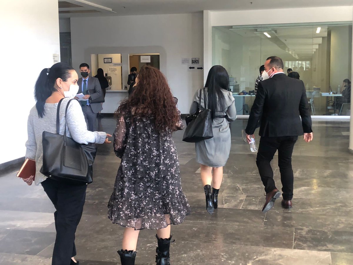 LuzMa_Alatorre's tweet photo. En la @prosocjalisco tenemos claro que las regiones de #Jalisco son prioridad, es por eso que nos reunimos con el Subprocurador Edgar Israel Orozco Montes y su equipo de trabajo en @CiudadJudicial el objetivo es generar una agenda en común para generar los mejores resultados. https://t.co/b013v8J6qZ