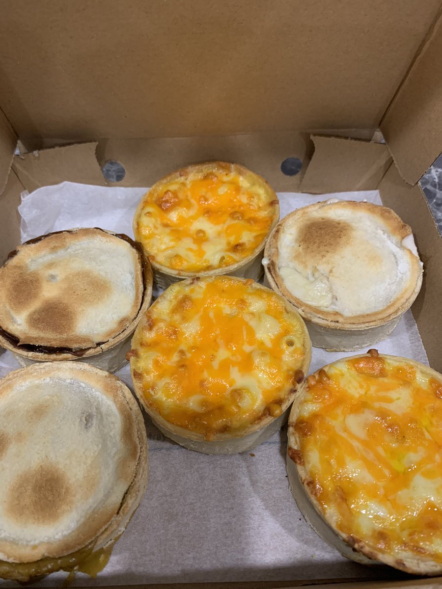 tracy mccallum tweet media