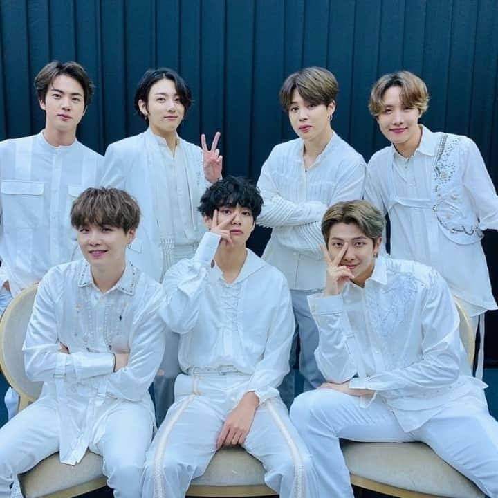 Te deseo lo mejor para tu cumpleaños hobi con cariño desde Argentina saludos #HappyBirthdayJhope