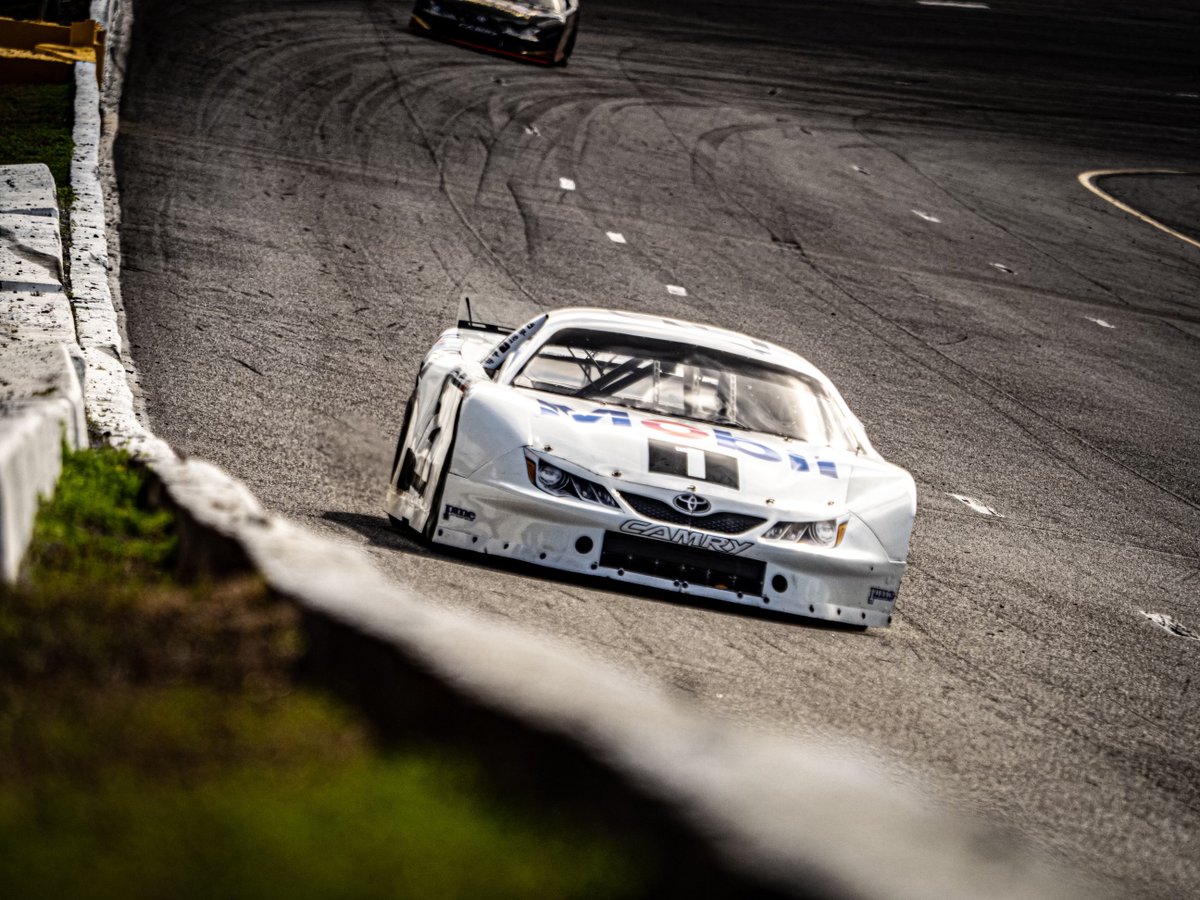 Qualified 5th for tonight’s race. Invert is a 4 so we will start 5th. 35 laps to get the job done! #TeamToyota
