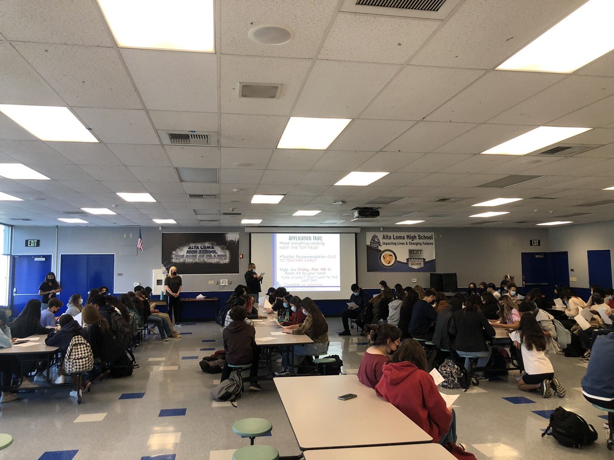 Potential Link Leaders meet with advisors Mrs. Kimberly and Mr. Veal to learn about the application process. Love how many Braves have interest in service leadership! <a href="/AltaLomaHigh/">Principal</a> <a href="/AdamStites1/">Adam Stites, Ed.D.</a> @MsAndersonALHS <a href="/braveskiles/">Elizabeth Skiles</a>
