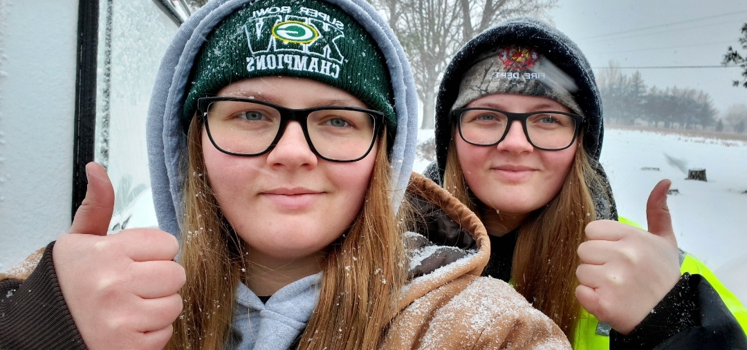 jarlandscaping's tweet photo. It's always a good day when it snows! It makes the day exciting and fun, we love it! ☃❄ #ECHOMeansBusiness #UAGpro #UAG2022 #snowfall #snow https://t.co/ICHR7Kv7Qs
