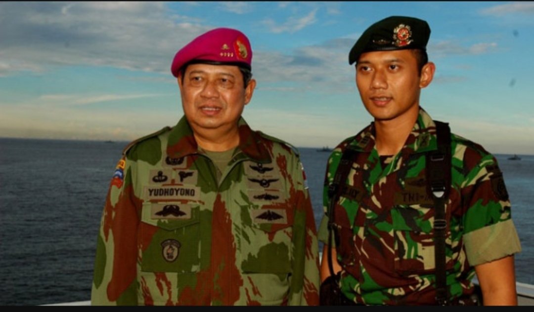 Billy32500828's tweet photo. Mantan presiden Bapak @SBYudhoyono calon presiden @AgusYudhoyono
Kami rakyat merasa terbakar semangat oleh emma2 yg teriak @AgusYudhoyono presiden
@PDemokrat berkoalisi dgn rakyat 💪💪💪 https://t.co/RUv3Z2onmI