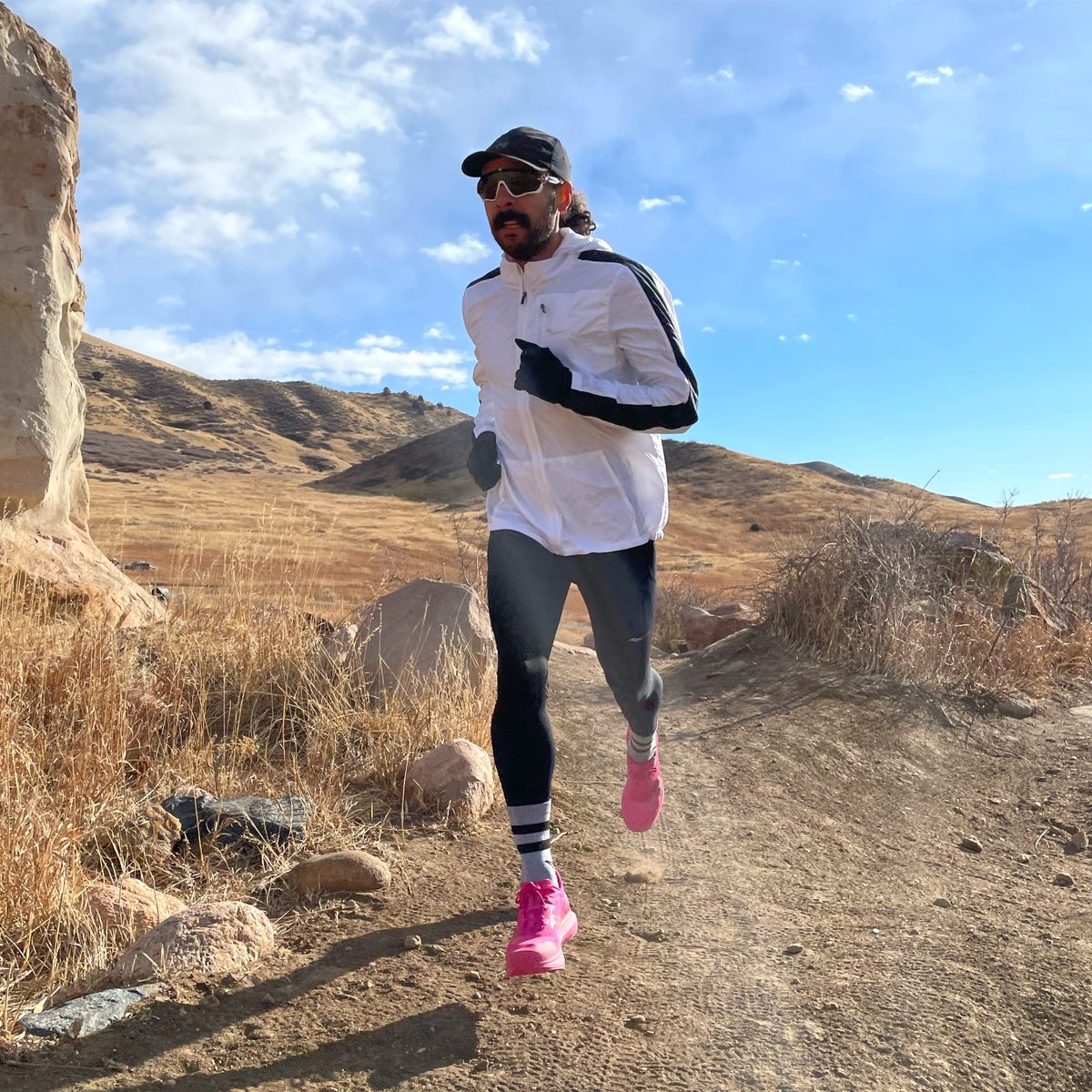 HenryHoward's tweet photo. "The goal is to be great humans first and then aspire to be a professional #trailrunner, aspire to be a great coach."
Meet Adam Merry, a Black #ultrarunner who drops a lot of knowledge in our interview.
https://t.co/YeAZuVygrT…
#runchat #ultrarunning #findjoy #TeamSWAP https://t.co/TFUzMPDOkk