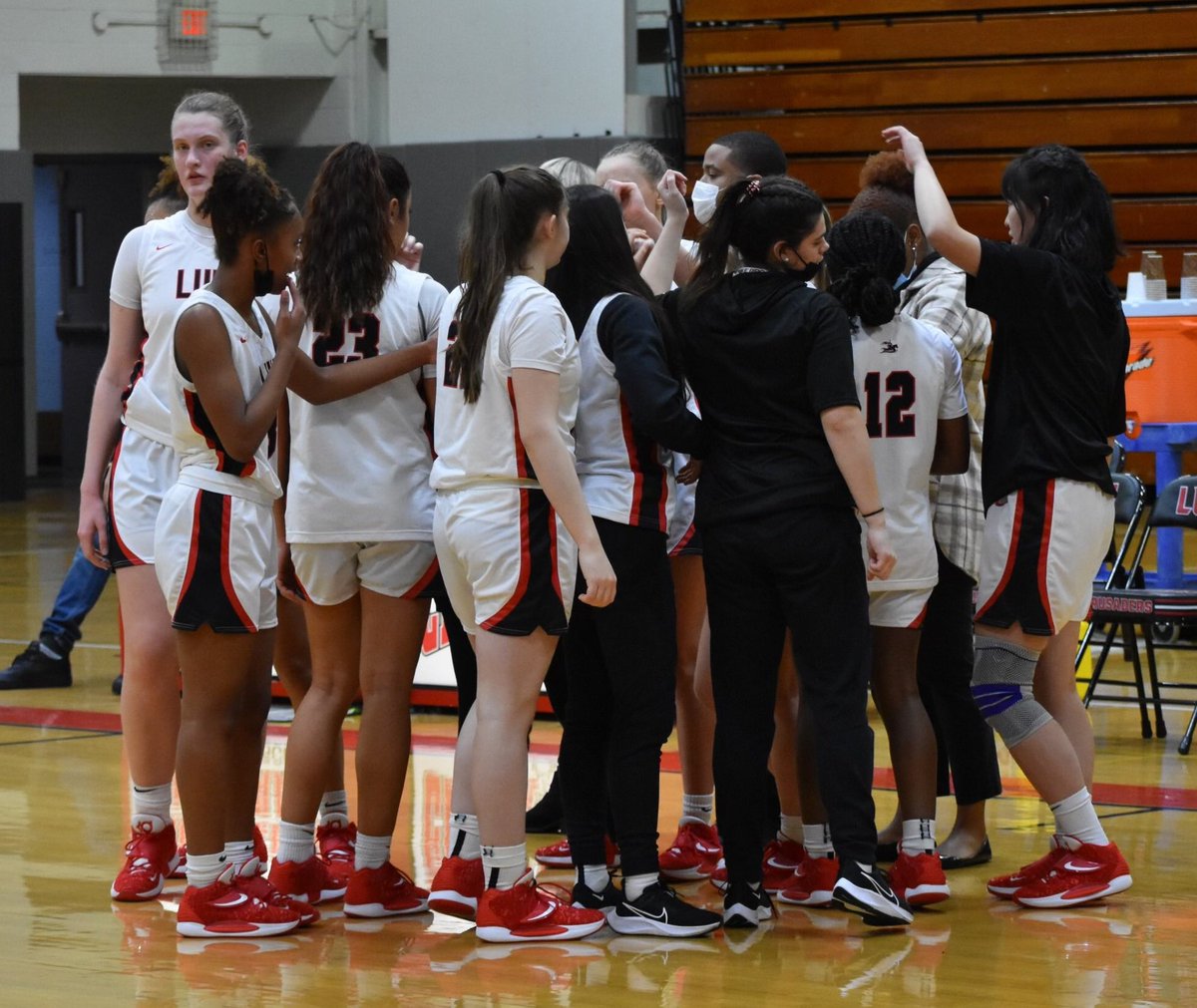 FINAL: LuHi, 71. St. John's Prep, 37.

Emma Von Essen: 16pts, 6ast, 6stl
Diora Ressaissi: 14pts, 8rebs
Maria Storlaska: 9pts, 14rebs, 5asts, 5stls

Next Game: 2/19 v. Brooklyn Law &amp; Tech