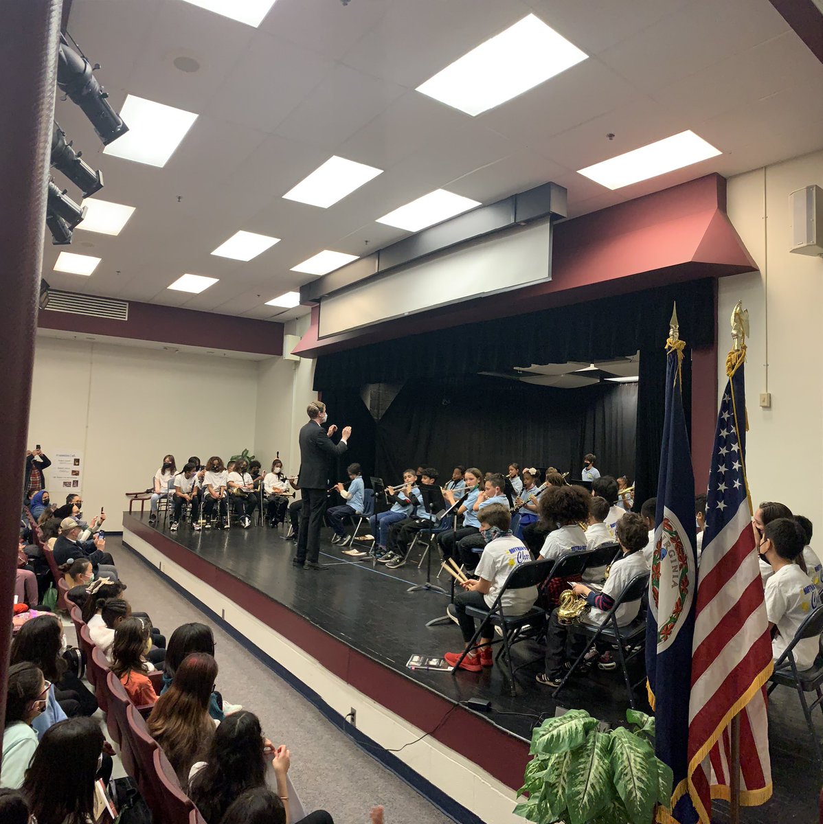 Kelly Barrett tweet media