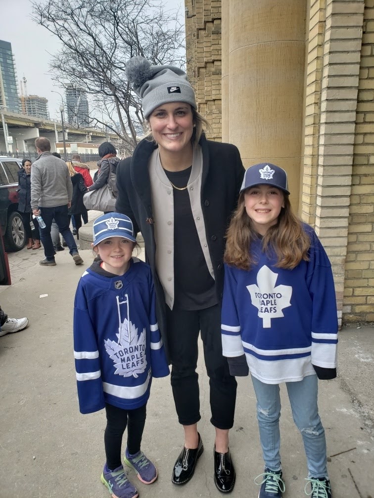 mildmayman's tweet photo. My favorite hockey player took the time to get a picture with Jayden and Marie-Philip Poulin.  #TeamCanada https://t.co/CD5xxtQXDU