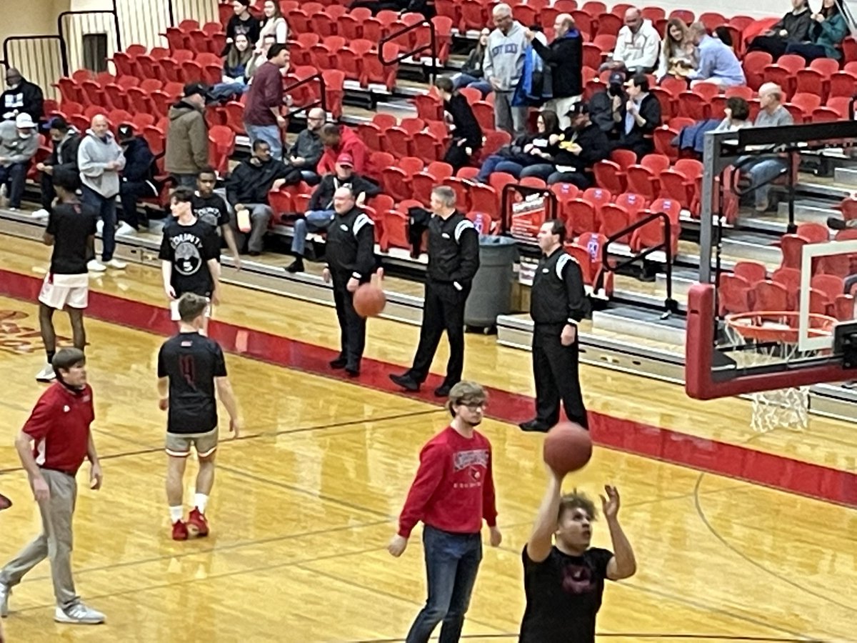 You know it’s a big time when you’ve got McMillin, Queen, and Lyle on the game.  Quality, experienced crew!