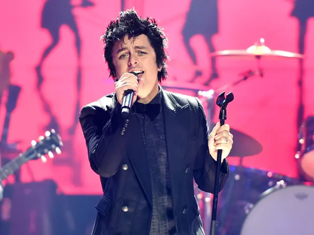  Happy Birthday Billie Joe Armstrong     