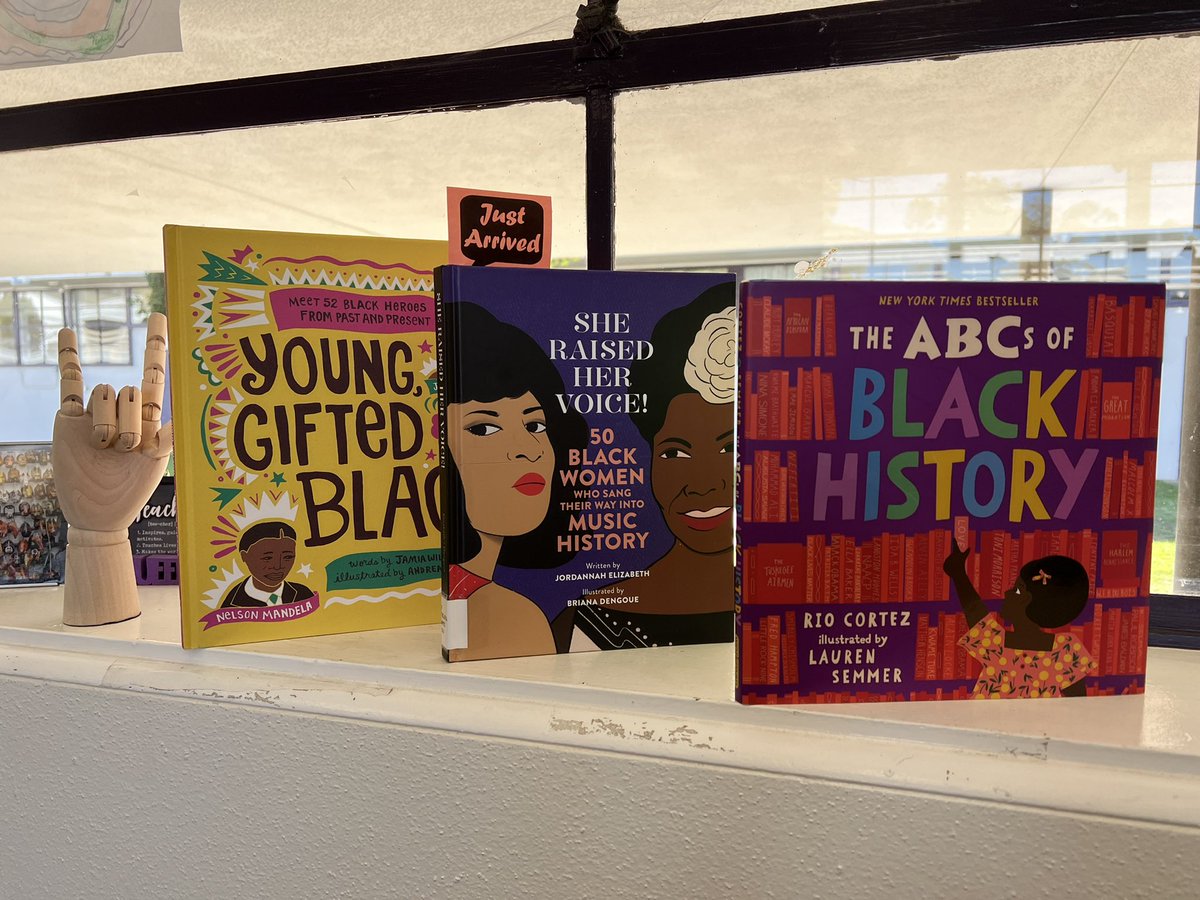 NatterMagnolia's tweet photo. Research in progress!These 2 could not be interrupted today as they studied their Black History Month Change-maker and listened to some Louis Armstrong. I love days like today! @MagnoliaCVUSD https://t.co/GEoDfdsOfS