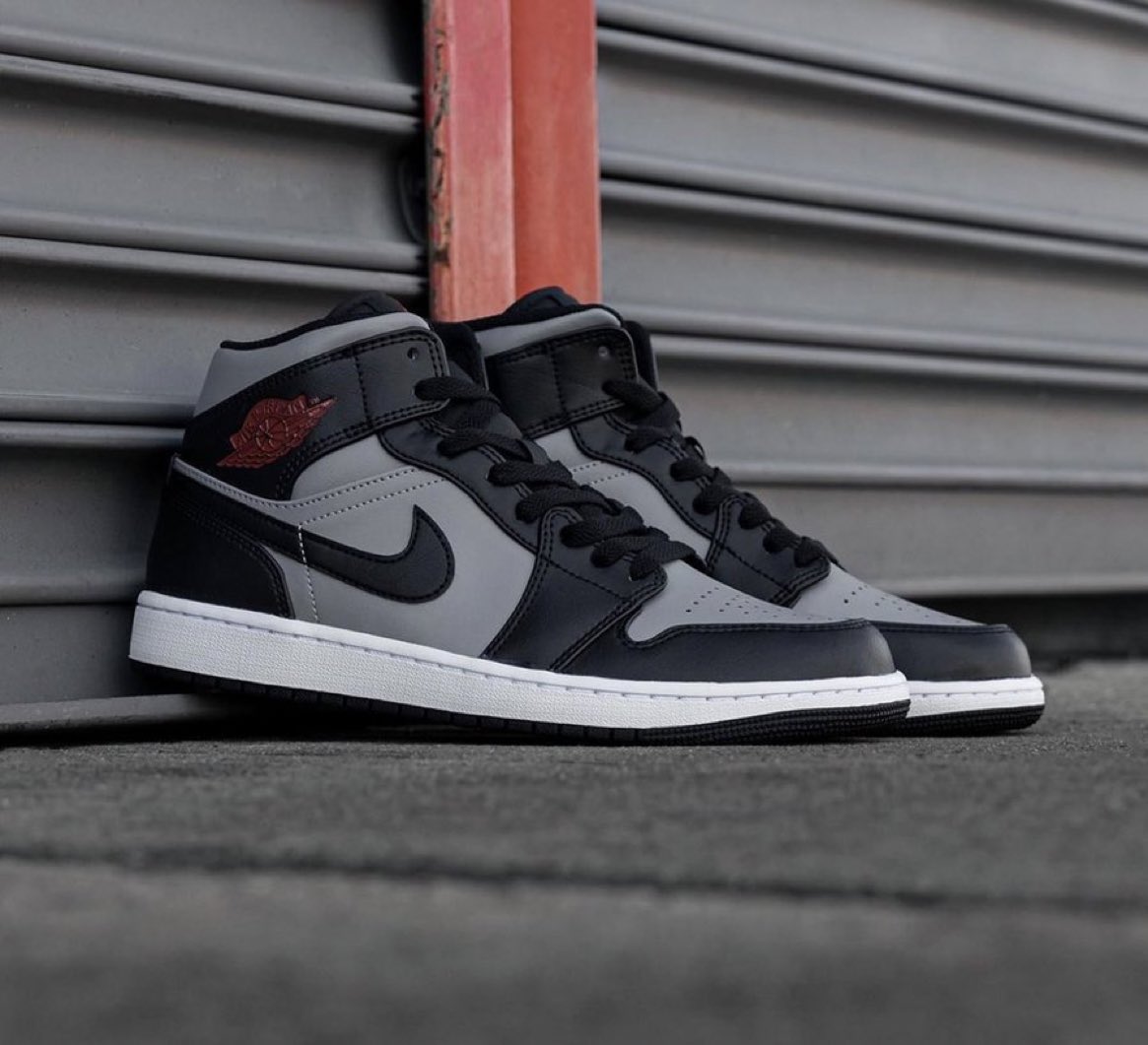 jordan 1 shadow red on feet