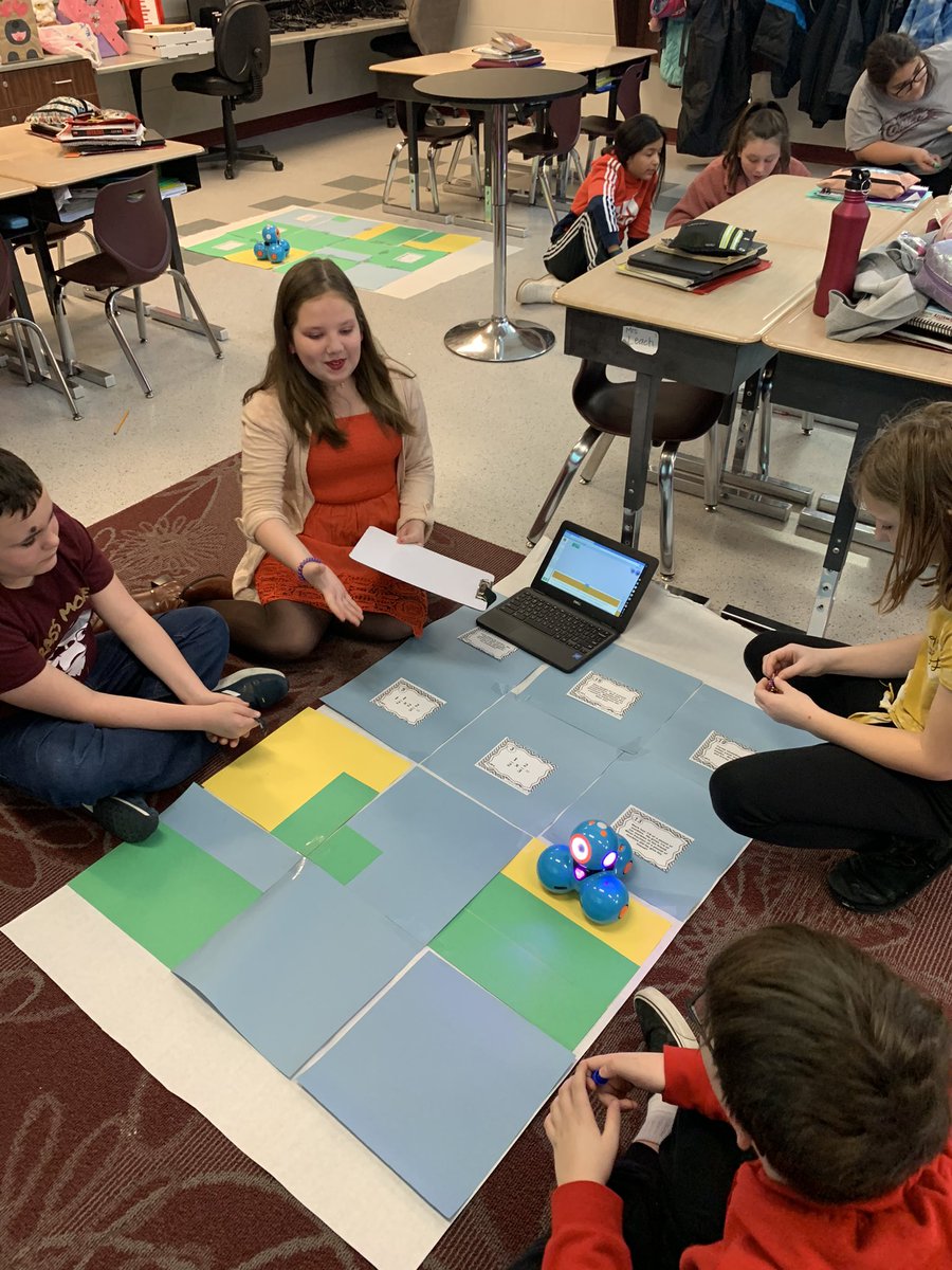 cmdanhoff's tweet photo. More math + #CS!! Programming @WonderWorkshop Dash to the correct fraction. Of course there had to be a little Dash dancing when they found the right square! @GenoaCometsElem #GenoaStrong https://t.co/ll59pKYzA2