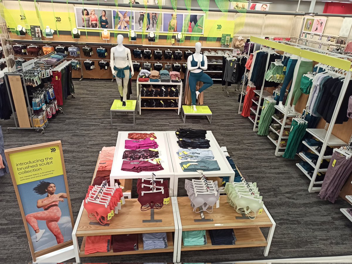 PutsNobody's tweet image. All right stop, collaborate and listen, Kath and I are back with a brand new addition! Shifted our focus to AIM this week and I am loving the color scheme of this new collection 😍😍 @aleahmarie19 @settoselltarget @courtshellnu @GMB0923 @SearcyJes @CraigMyrand  @PhillipstKelsey