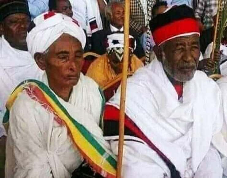 AbrarSuleiman's tweet photo. "ኦሮሞነትና ኢትዮጵያዊነት ተጣልተው አያውቁም!"
👇👇👇

ምንጭ፡ የኦሮሞ ህዝብ!

መልካም ጁምዓ ለኢትዮጵያ!
#ኢትዮጵያ #Ethiopia #NoMore 🇪🇹💚💛❤️🇪🇹 https://t.co/CZZo53m8Yo