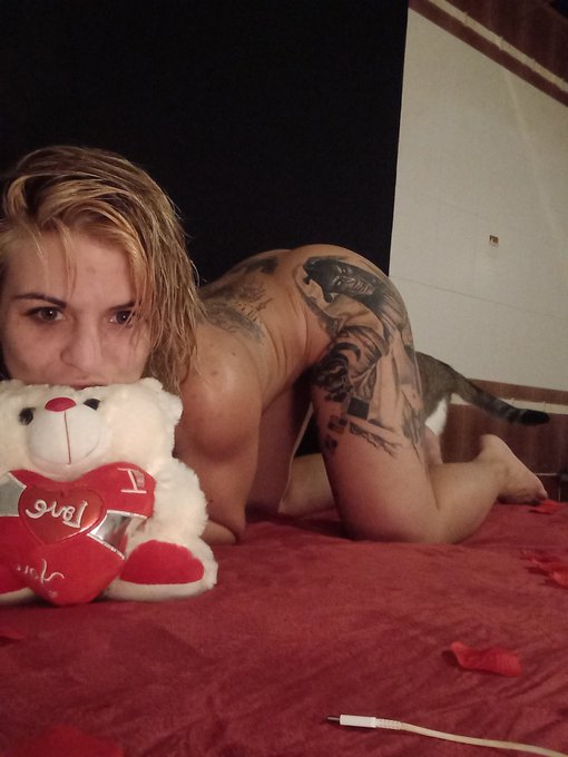 Ven a pasarla bien club las torres en N-301, Km. 168,5, El Provencio, Cuenca https://t.co/dTsP1qqMqJ