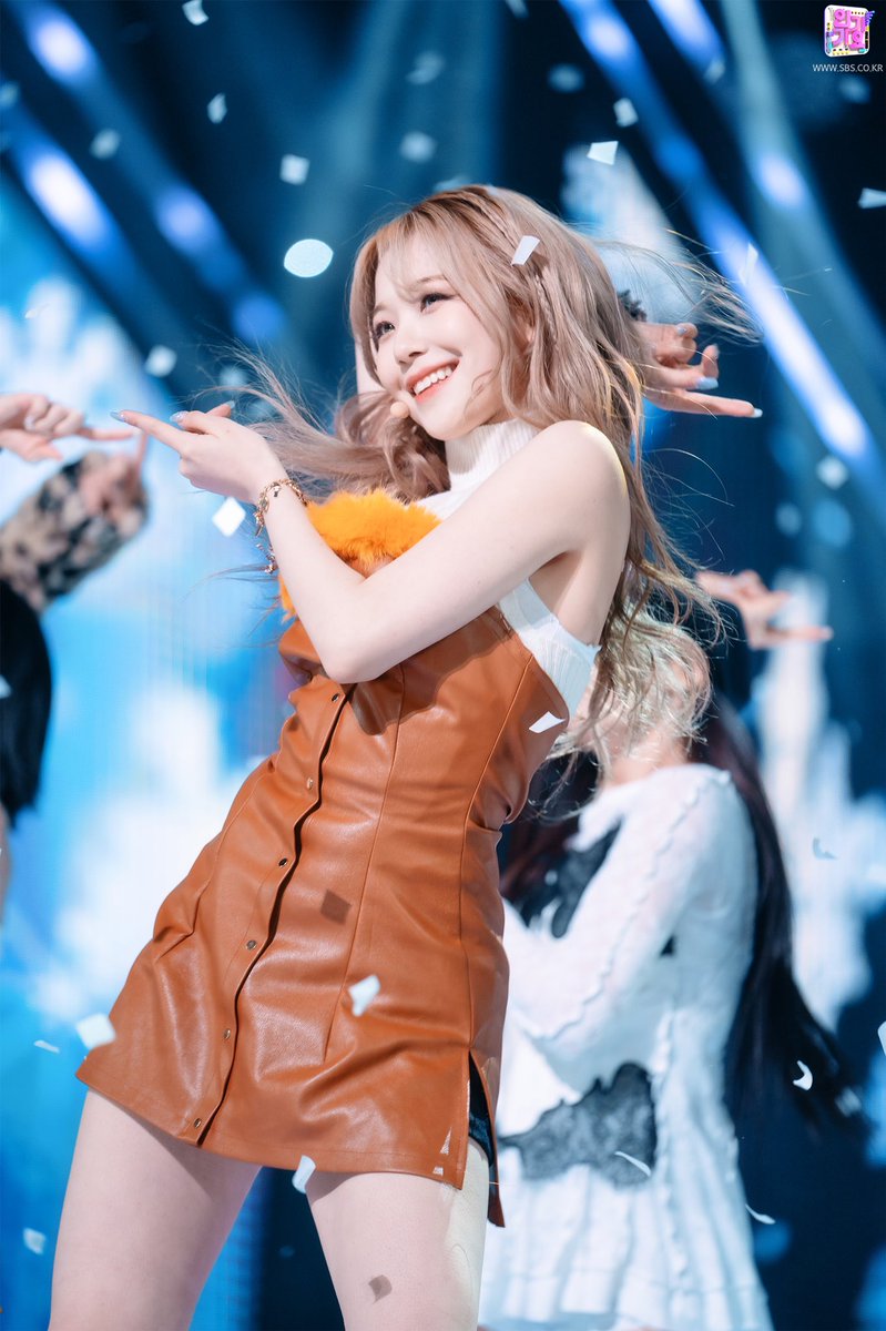 heoniove's tweet photo. 인가홈마선생님 감사합니다 https://t.co/0IknBarwx1