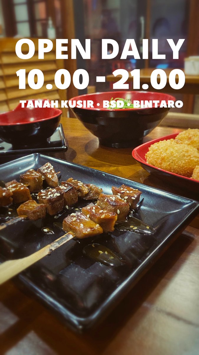GozaruID's tweet photo. Sambil nunggu One Piece baru keluar minggu ini mending kita makan dulu. Yang mau nyamperin bisa merapat ke Tanah Kusir, BSD, Bintato...Ikimashouu👉👉

#gozaruid #yakitori #donburi #onigiri #onepiece https://t.co/bULCSfOJ8W