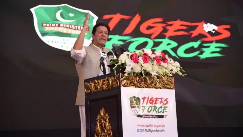 GujerBadsha's tweet photo. MandiBhaudin and Gujrat is Ready to Welcome you Mr Prime Minister @ImranKhanPTI .#TigersForce https://t.co/VpbqzLLuj7