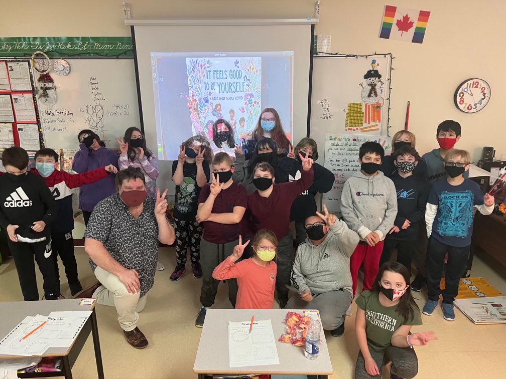 BrooklandP5's tweet image. Scott Murchison, Student Equity Consultant, visits Gr 5 @ Brookland Elementary. “It Feels Good To Be Yourself.” @CBVRCE_NS