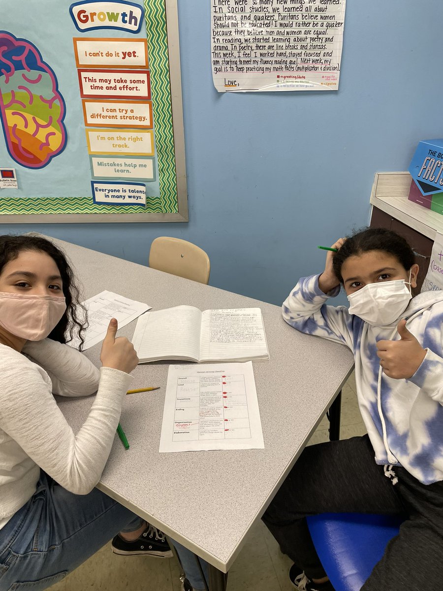 MsKovatchis's tweet photo. Revising can be the most challenging part of the writing process. Today, students used their informational writing checklist to help their partner revise their informational books! #wdsd7 https://t.co/WWA5M4gHdo