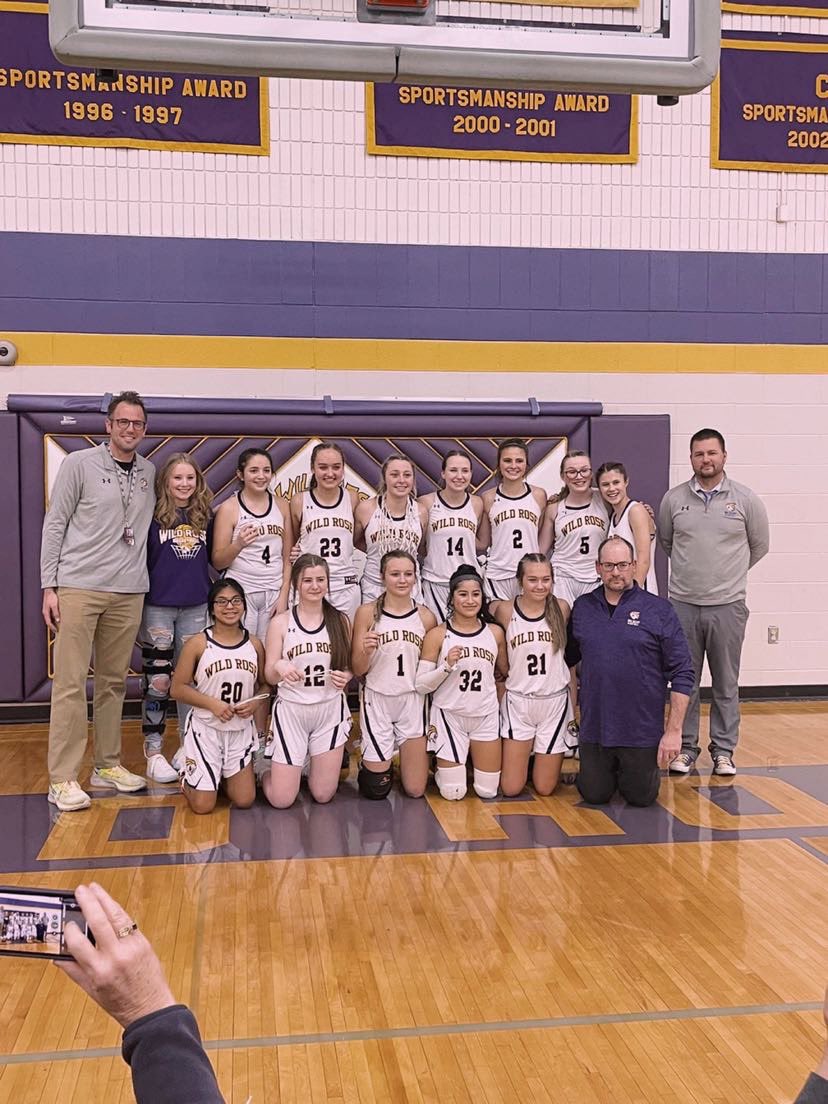 gbbwildrose's tweet photo. After a long, hard fought game against Pacelli,the Wild Rose Wildcat Girls Basketball team are CWC-South Undefeated Conference Champs! Congrats girls! https://t.co/mgkATwCQuc