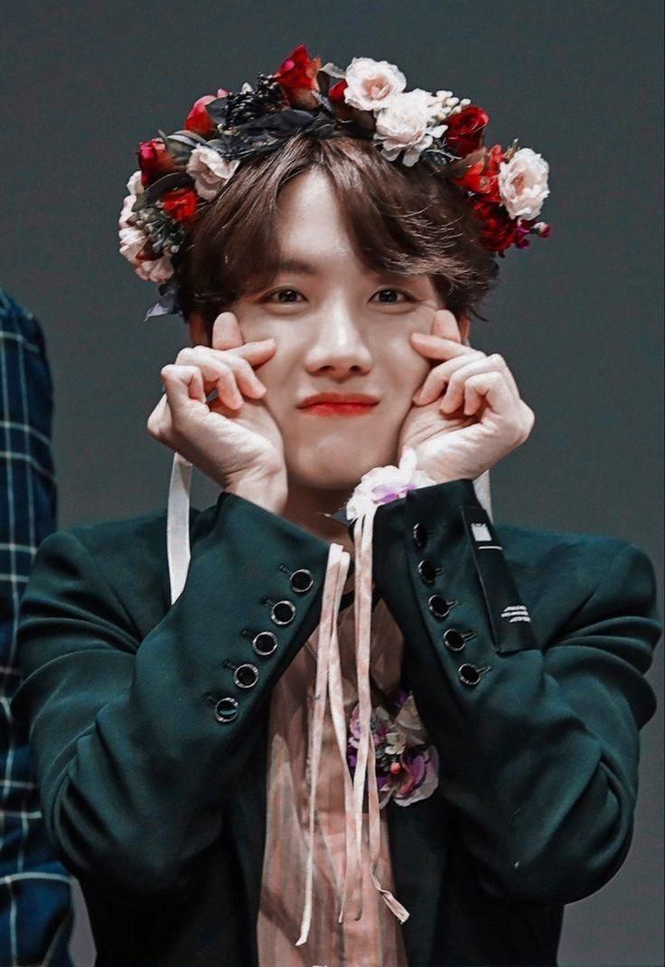 addictedtoIIT's tweet photo. you really are our hope hobi hyung...🥺🥺Happy birthday 🎂
#HappyHobiDay 
#Happy_jhope_DAY
#HoseokDay
#HappyBirthdayhoseok
#jhope 
#junghoseok #정호석
@bts_bighit @BTS_twt 
#happyhoseokday 
#HappyBirthdayJhope 
#SunshineHobiDay 
#SunshineJhope https://t.co/kh3q6n3MK4