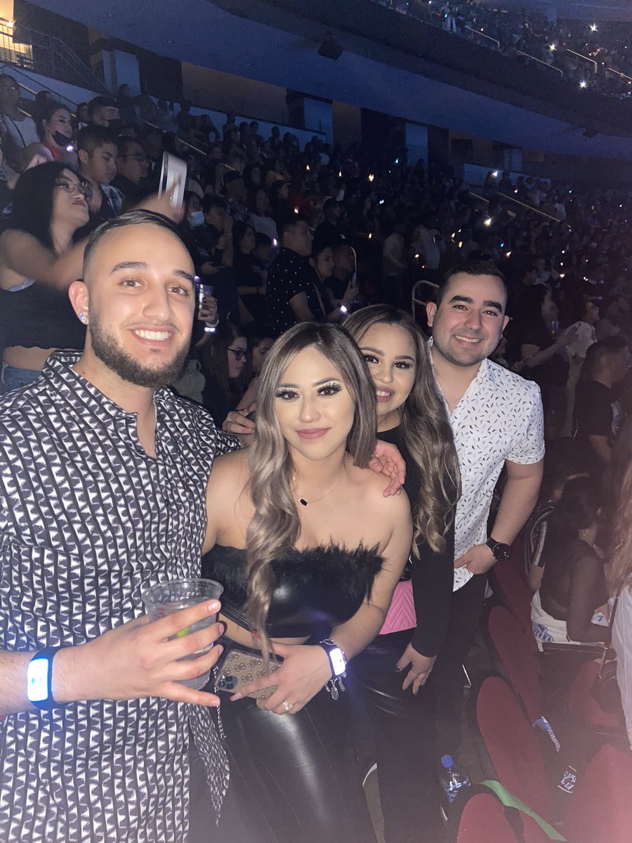 Such a great night. Gracias, Benito 🐰✨ <a href="/sanbenito/">Benito Antonio</a> #ElUltimoTourDelMundo