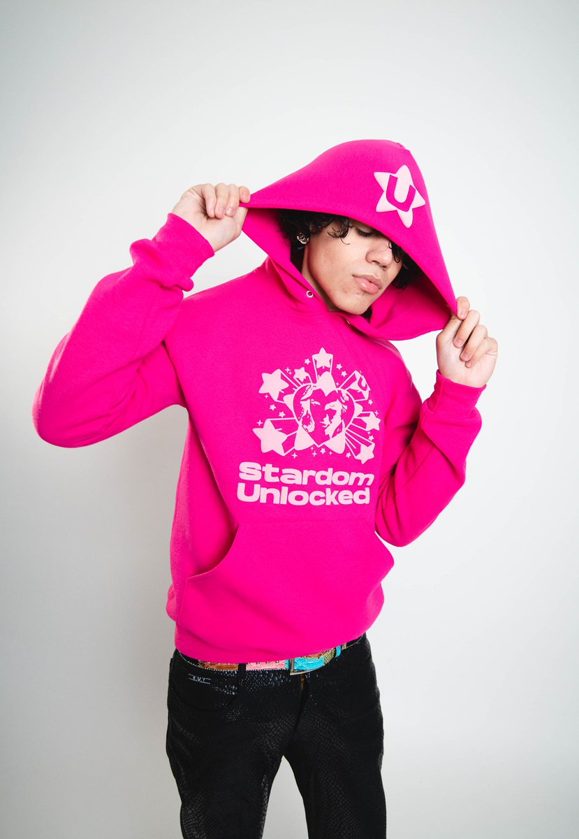 unlockedgallery's tweet photo. Limited quantities🌟Dropping Friday 12/18/22 @ 4pm est. 💖 https://t.co/0LCPrJfQx3
