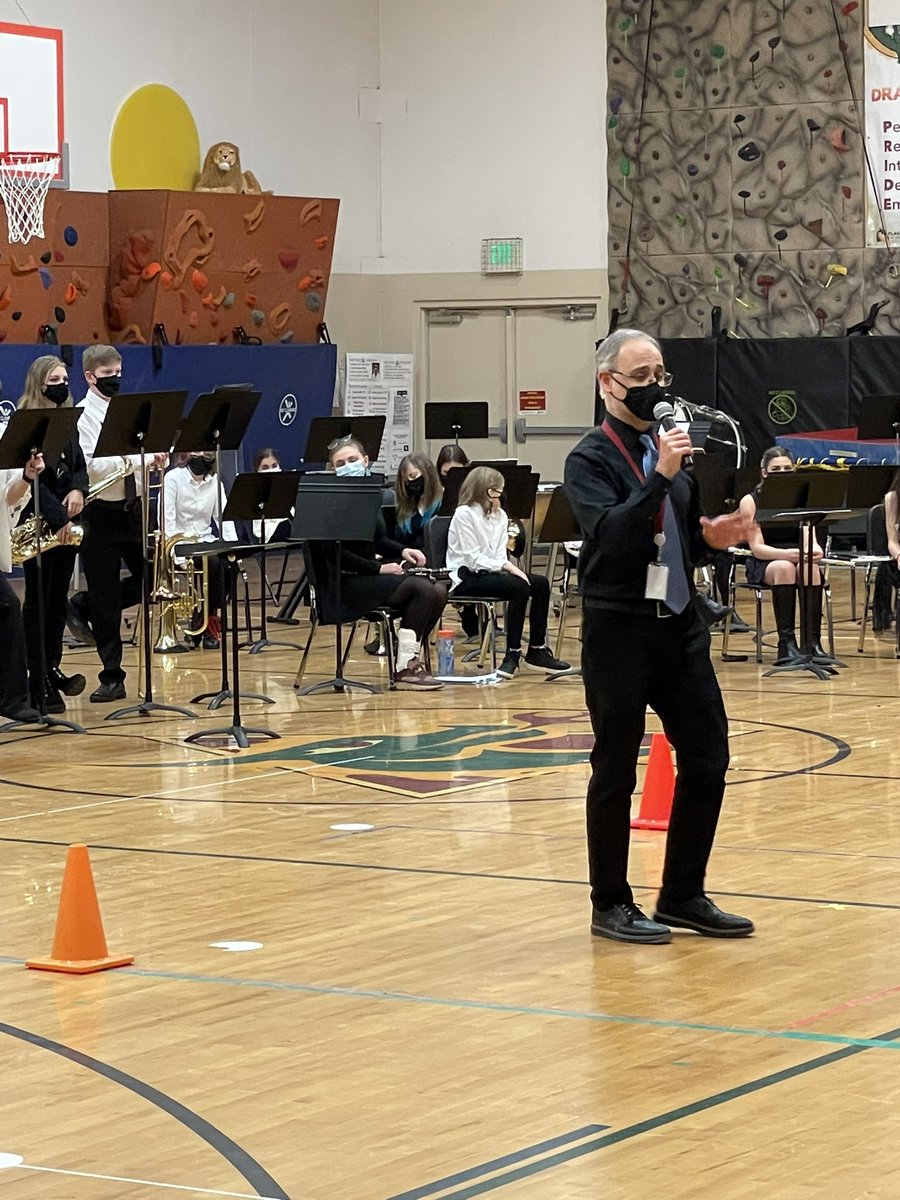 salgado_kate's tweet photo. Middle School concert night! So proud of these Dragons and Mr. Kemp! @FlagstaffAcad #dragonpride https://t.co/fx5UCGrhxt