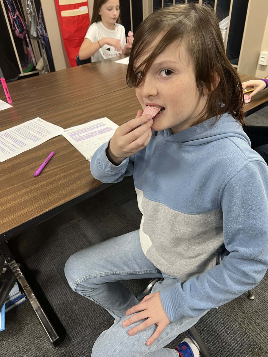 CopesClassroom's tweet photo. After reading an article about Peeps, students determined the author’s opinion. Students then sampled a flavored Peep and compared their opinion to the author’s opinion. @MatthewMillerpe @kcox132 https://t.co/hBbQezo4Yg