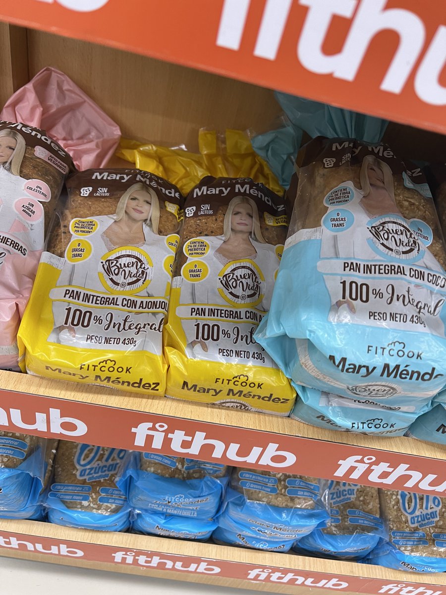 pauloalbapeluk's tweet photo. Bueno comprando pan de multigranos ! @ANNIEMENDEZ el mejor ! #fitcook https://t.co/d4nWysYaig