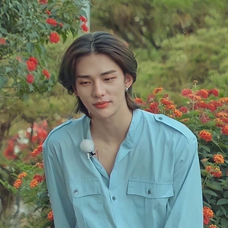 vicennzz's tweet image. ᅟᅟ
ᅟᅟᅟᅟ  u𝗺α v͟ıb̶e 𝕓em ve𝕘αnın̶h̶α
ᅟᅟᅟᅟ   e α𝗳ı𝗻s  ──────  🌿
ᅟᅟᅟᅟ     #CONVSAMAMBAIAS