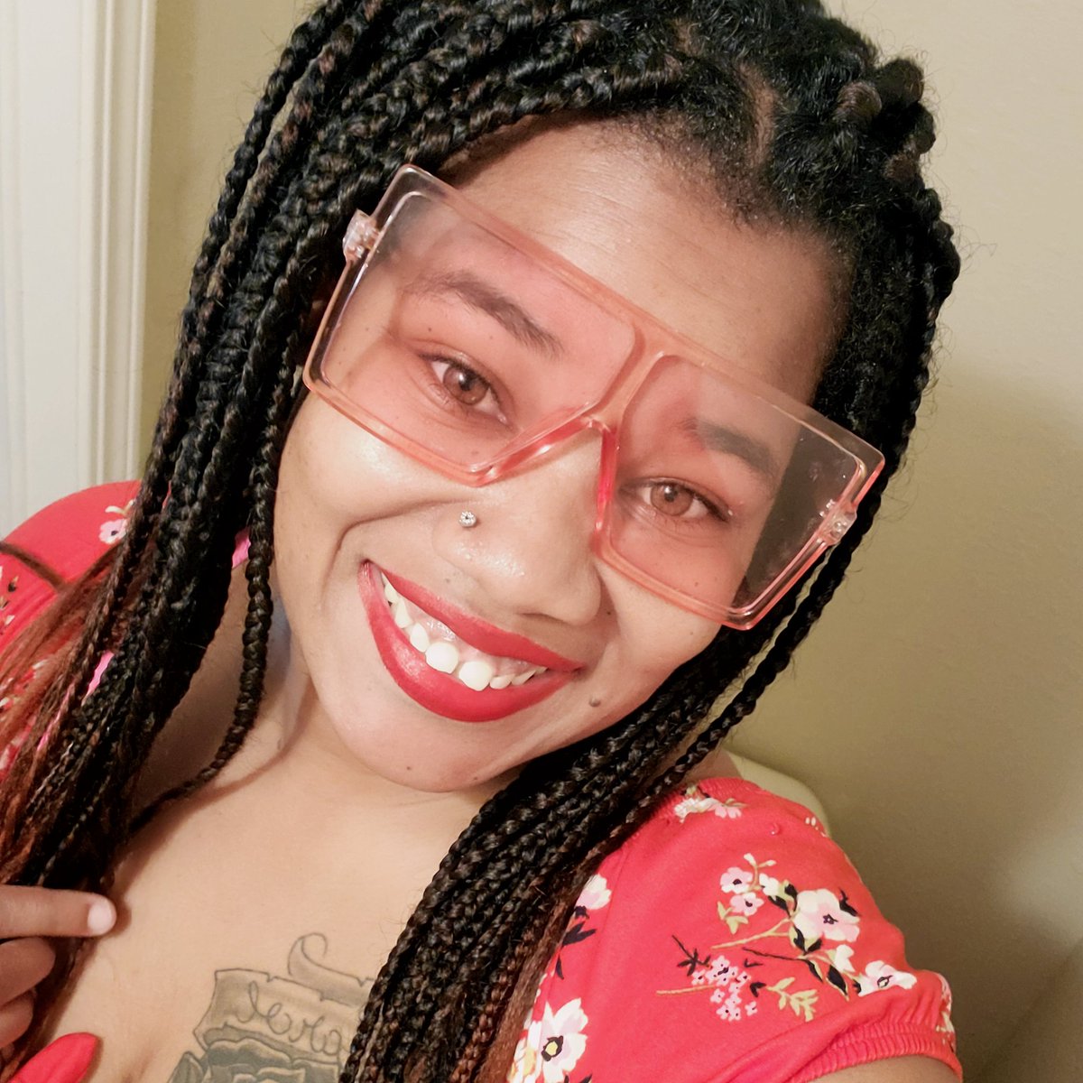 Countrygurl_03's tweet photo. #NewProfilePic https://t.co/EZyEG4qKkA