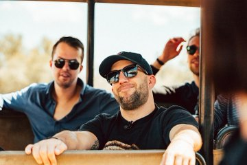 MichNLcrytpo's tweet photo. Safari time yesterday! https://t.co/Eh1LdjcpD7