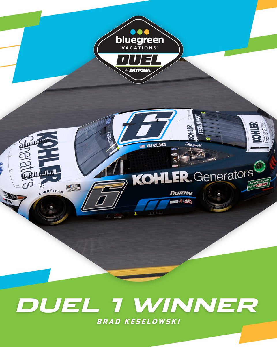 PopPop012018's tweet photo. Loved @NASCAR race with #BluegreenDual for @bluegreentweets both races were Great! Fun seeing our #CSMO @DustyTonkin awarding the #WinnersCircle trophy too. Join our family @BGCareers so you too can actually  #LoveWhereYouWork https://t.co/Ou0esHlske
