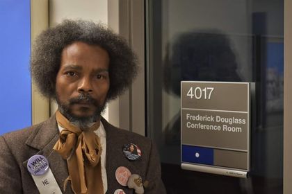 AdamChodak's tweet photo. Tonight, my interview with Frederick Douglass, I mean, Carlos Merriweather, I mean, Frederick Douglass. On @News_8 at 11. #AdamInterviews https://t.co/GJm3SaAiN8
