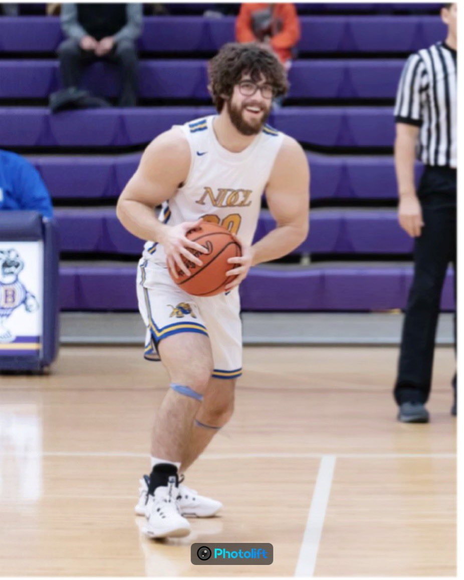 NDCLstudentsec's tweet photo. Big game against that team from mentor tomorrow night at 7:00pm at Lake Catholic Gym.                               Theme- PINK OUT.                                  “Somos los hombres que harán el trabajo” says Marcus Rowan #inspiration #theboys https://t.co/8j3CNHIfpl
