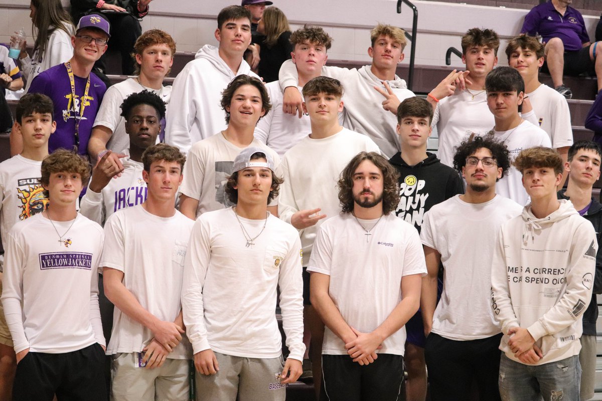 dsjacketstv's tweet image. The best fans in the state! @DenhamSection 

See y'all tomorrow...