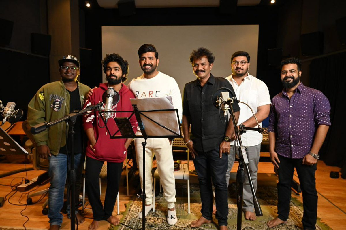0014arun's tweet photo. #BodhayaVittuVaale song recording moments ❤️🥰

@arunvijayno1 #DirectorHARI @DrumsticksProd @priya_Bshankar @realradikaa @iYogibabu @gvprakash  @thondankani @Ammu_Abhirami @TherukuralArivu @pugazh_iam @gopinath_dop @0014arun @ertviji @teamaimpr @CtcMediaboy https://t.co/GbMiF6933c