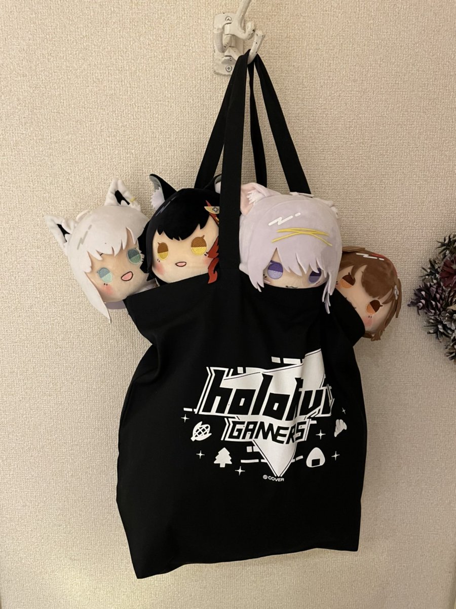 📢限定グッズ販売中‼ ＼ もっちもちが気持ちいい💗「#ホロライブ