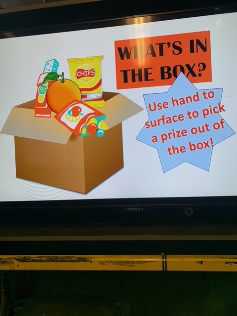 Using hand to surface brings good things! Just a reminder 😀
#SafetyFirst #TeamUPS #WeAreUPS