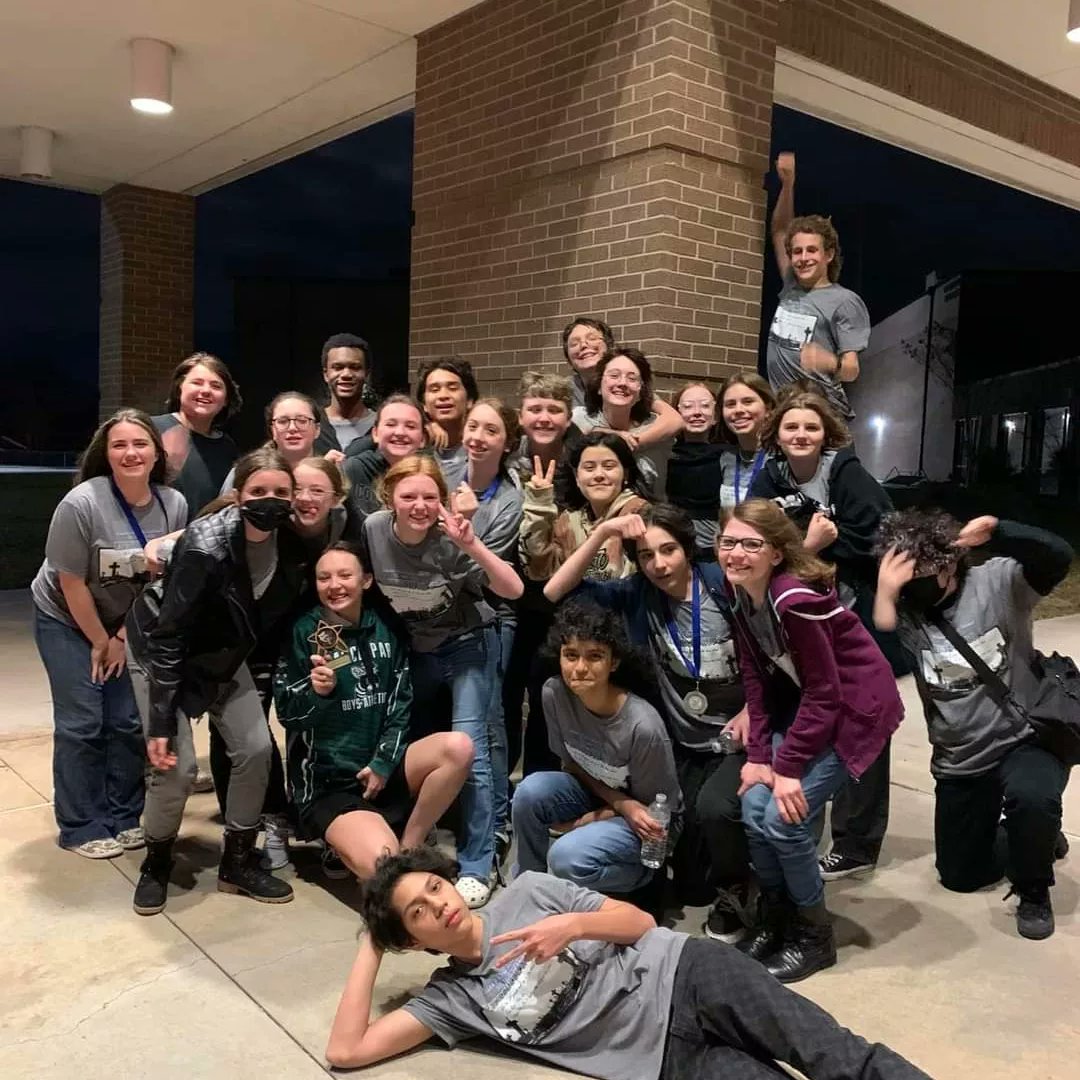 HornetBuzzMPMS's tweet photo. Congratulations to Mrs. Keithley and our One Act Play students on advancing to the next round next week. Great job!
#BuildingChampions #TheatreArtsMPMS #MPMS2022 https://t.co/onCzpNXVxf